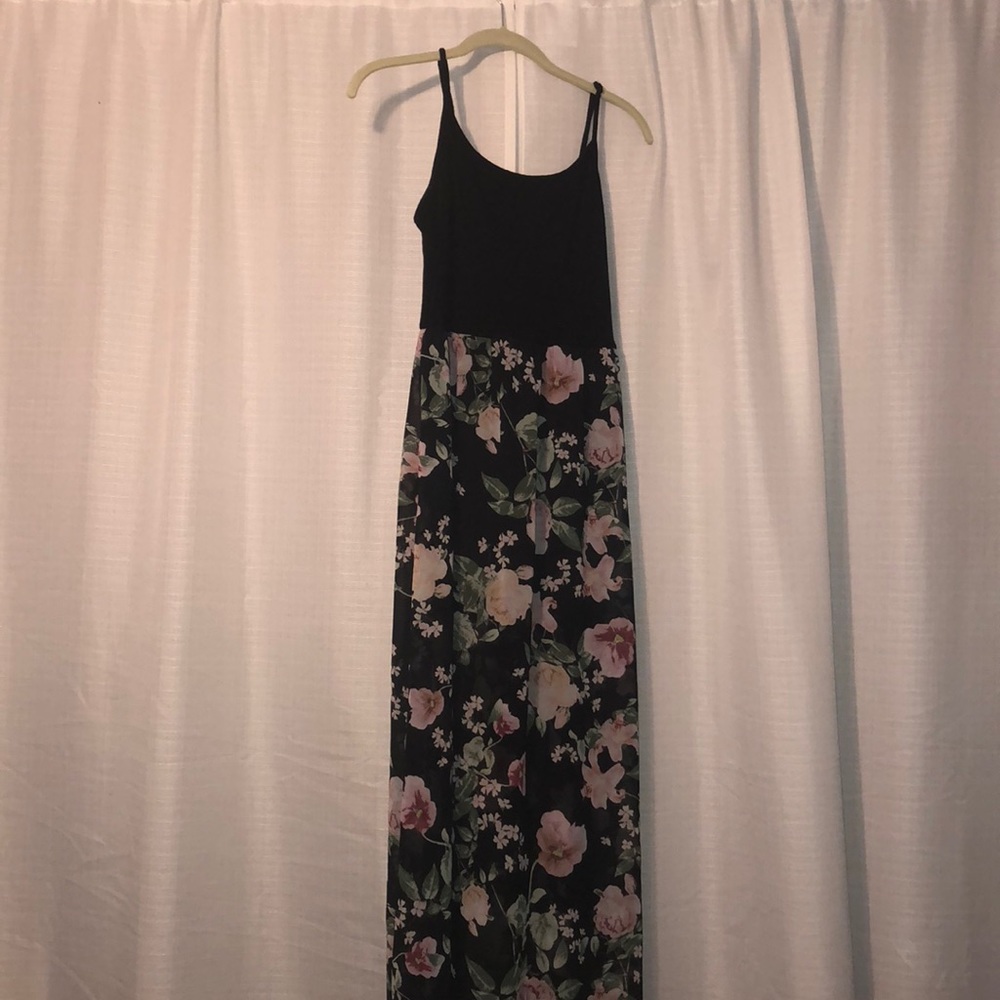 Flowered Maxi Dress